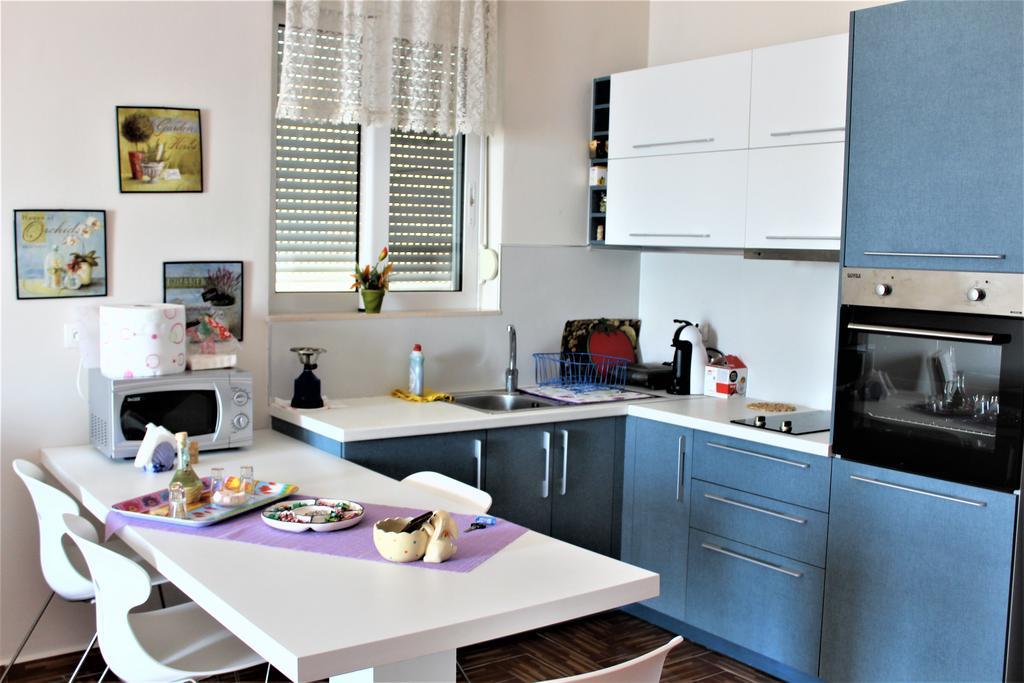 Seaside Apartment Sarande Exterior photo